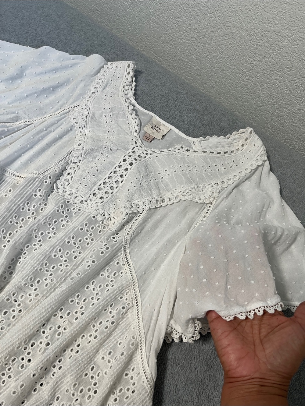 Boho White Eyelet Top Large Sheer Flowy Coastal Cottage Beachie - Picture 10 of 11